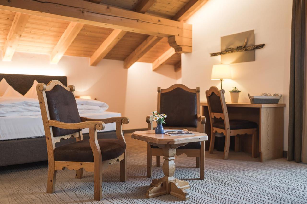 Hotel Alpenhof Tirolo Exterior foto