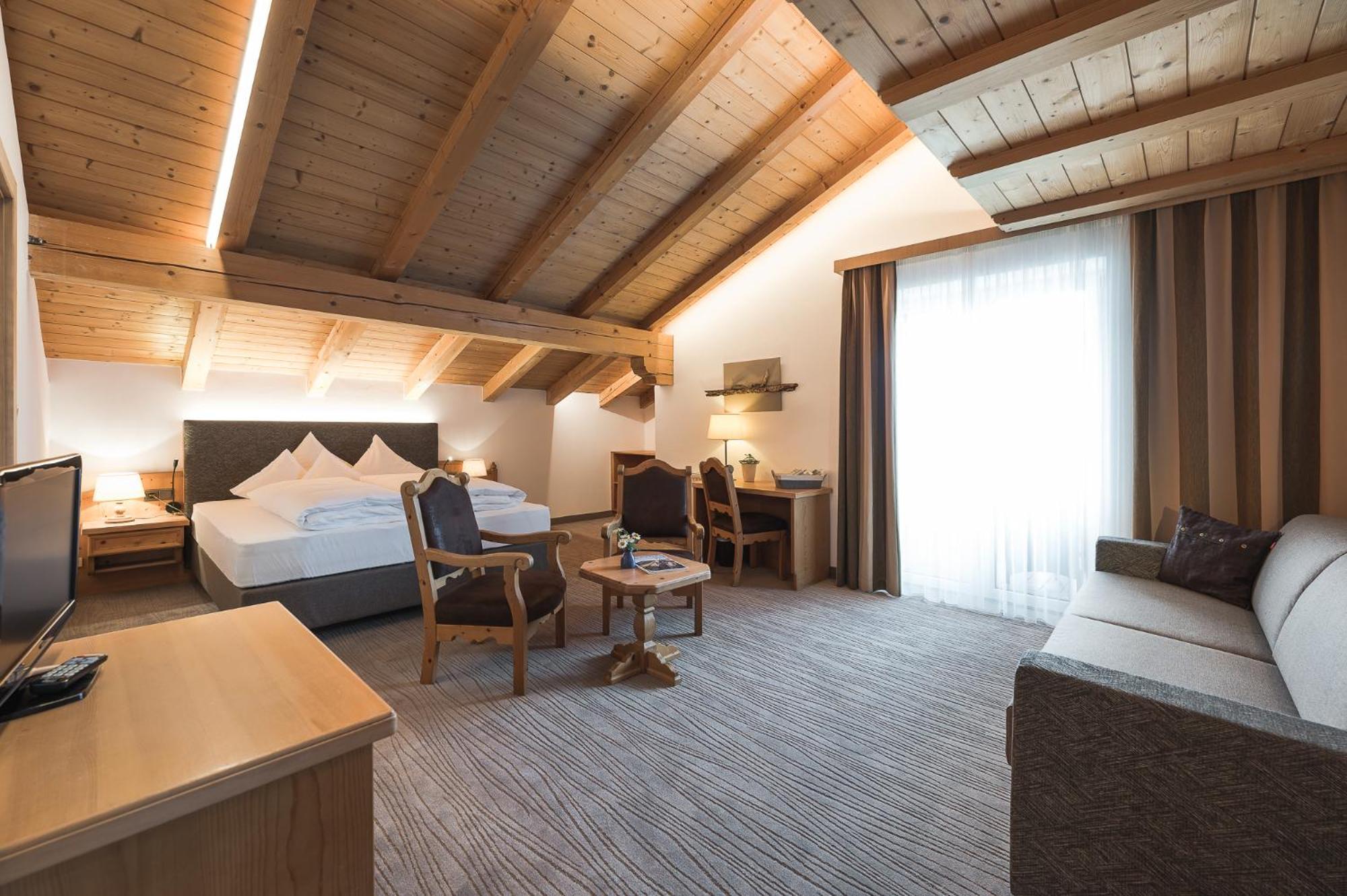 Hotel Alpenhof Tirolo Exterior foto